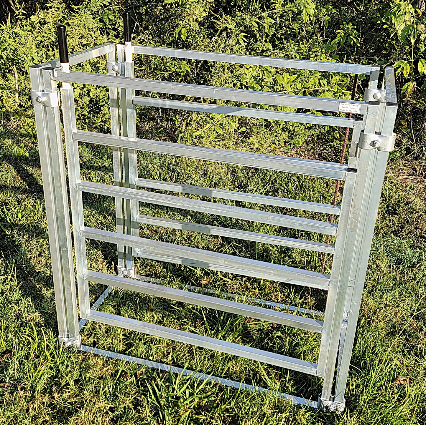 Aluminum 40-Inch-Tall Sheep & Goat 3 Way Sorter gate for Sorting Alley & Pen Systems