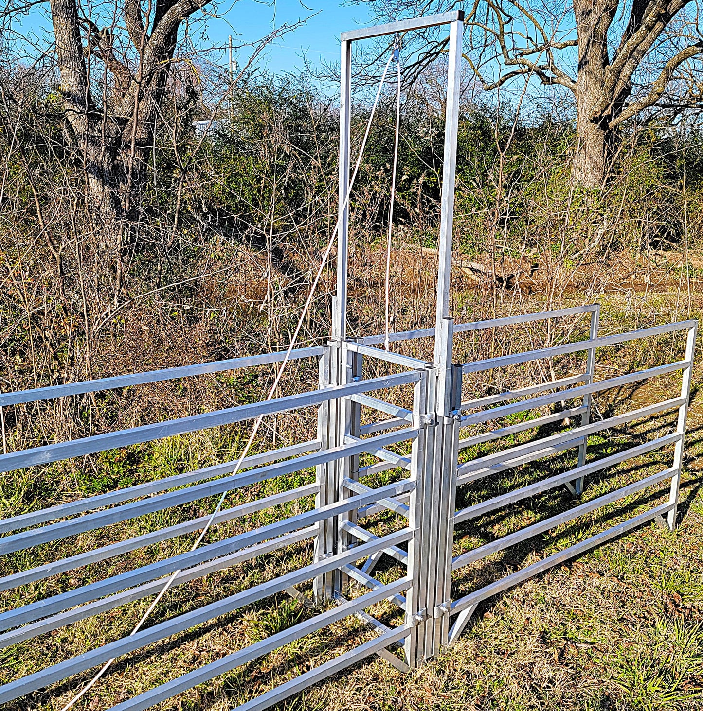Aluminum 80-Inch-Tall Sheep & Goat Guillotine Stop Gate for Sorting Alley & Pen Systems
