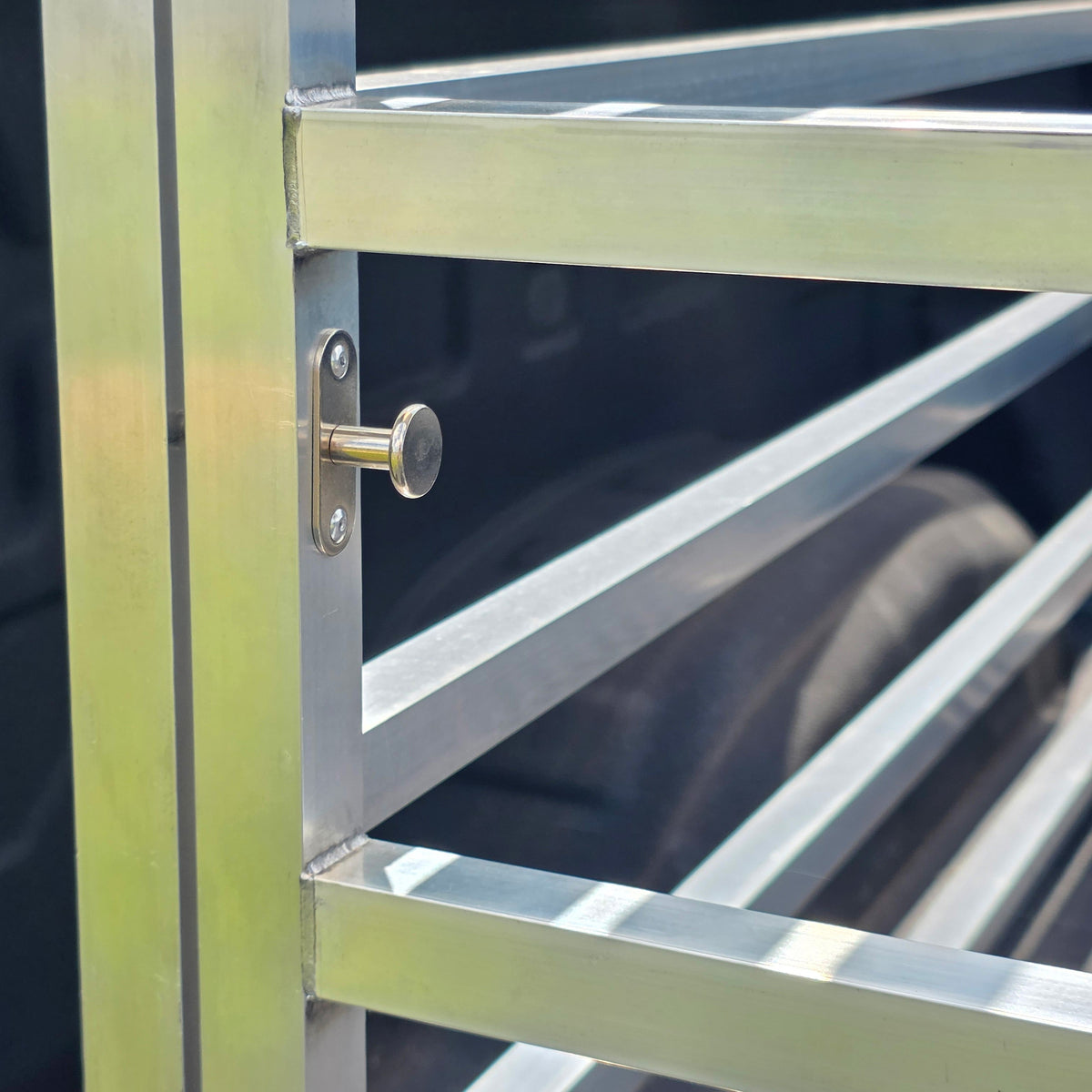 Aluminum Transport Cage for Sheep, Goat, Pig, Dog, Small Livestock Truck Crate Animal Transporter
